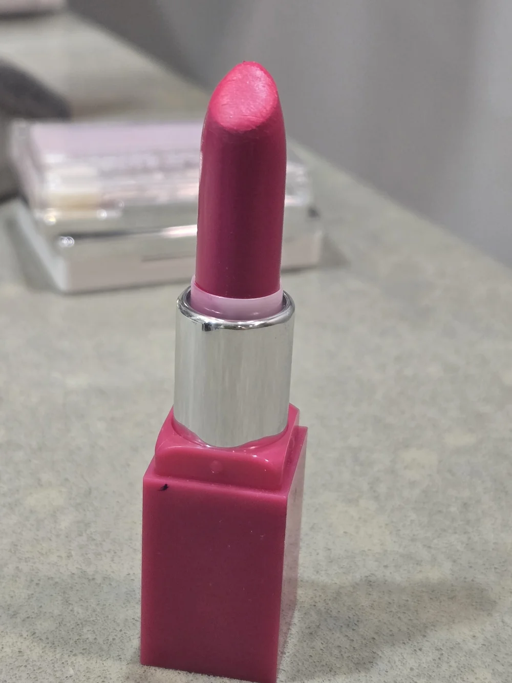 Clinique Lipstic - 2